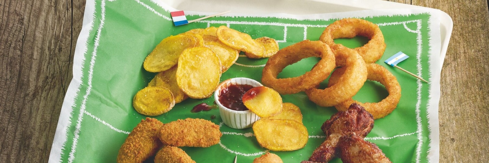 e3_chili_cheese_nuggets_fussball-1800