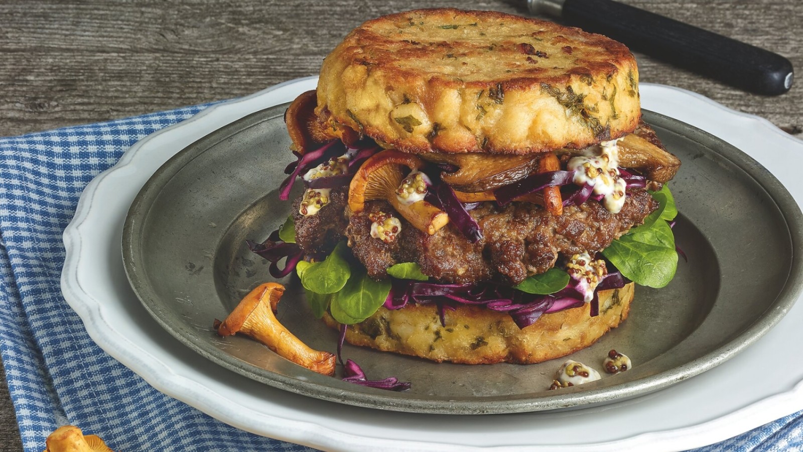 homestyle_burger_rezept_knoedel-bun_72dpi