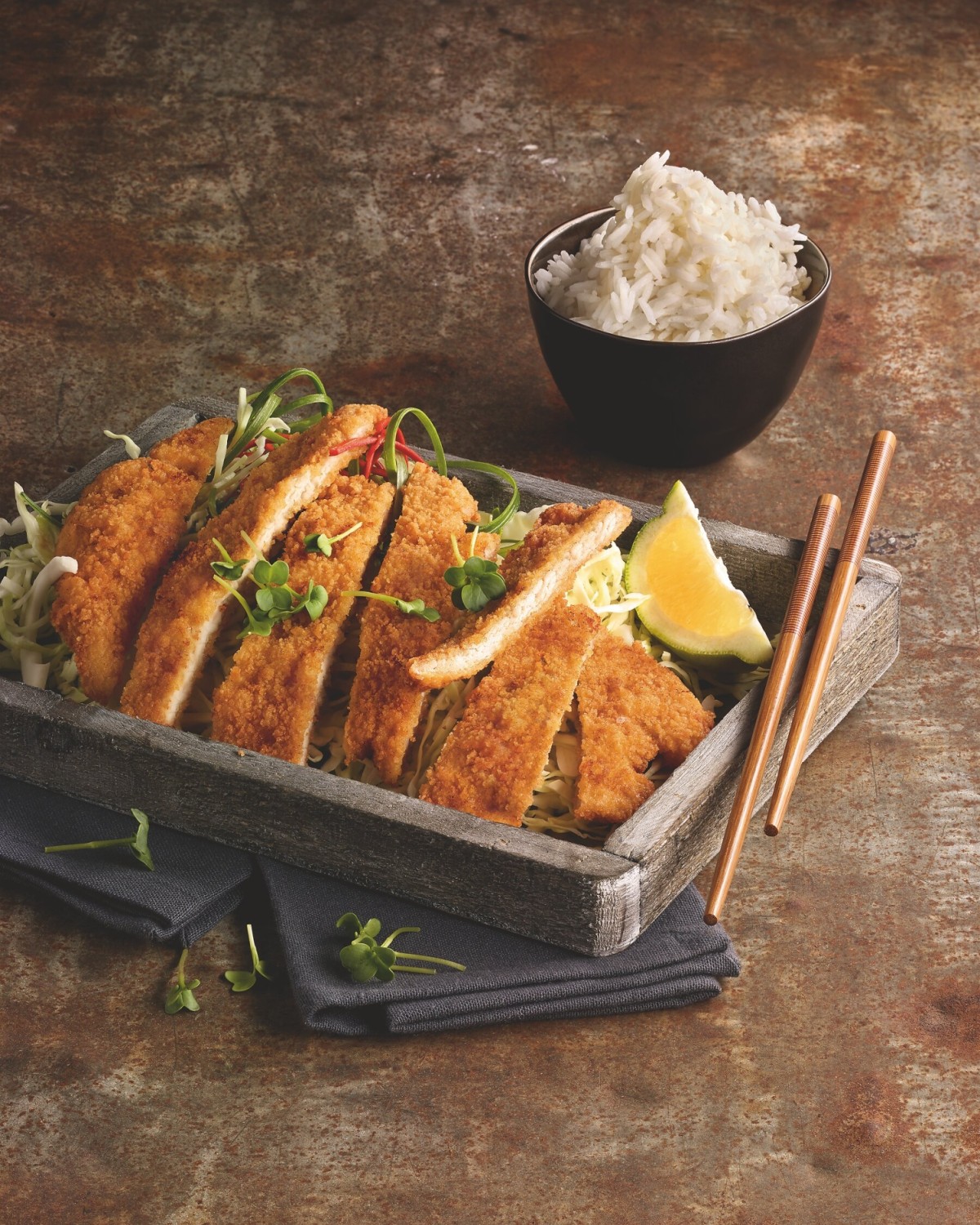 MEAT SELECTION  Knusper_Schnitzel_Homestyle_Rezept_Asia-Salat_72dpi