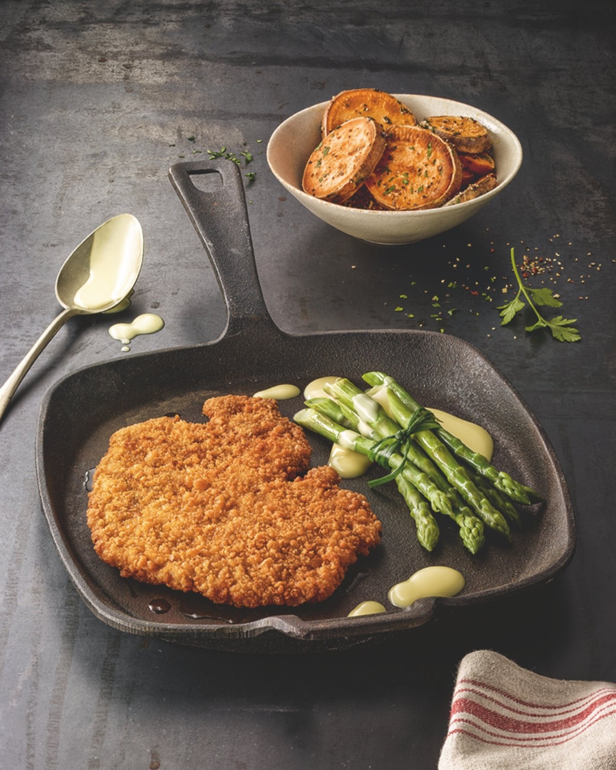 MEAT SELECTION Knusper Schnitzel XXL_Rezept_Spargel_72dpi