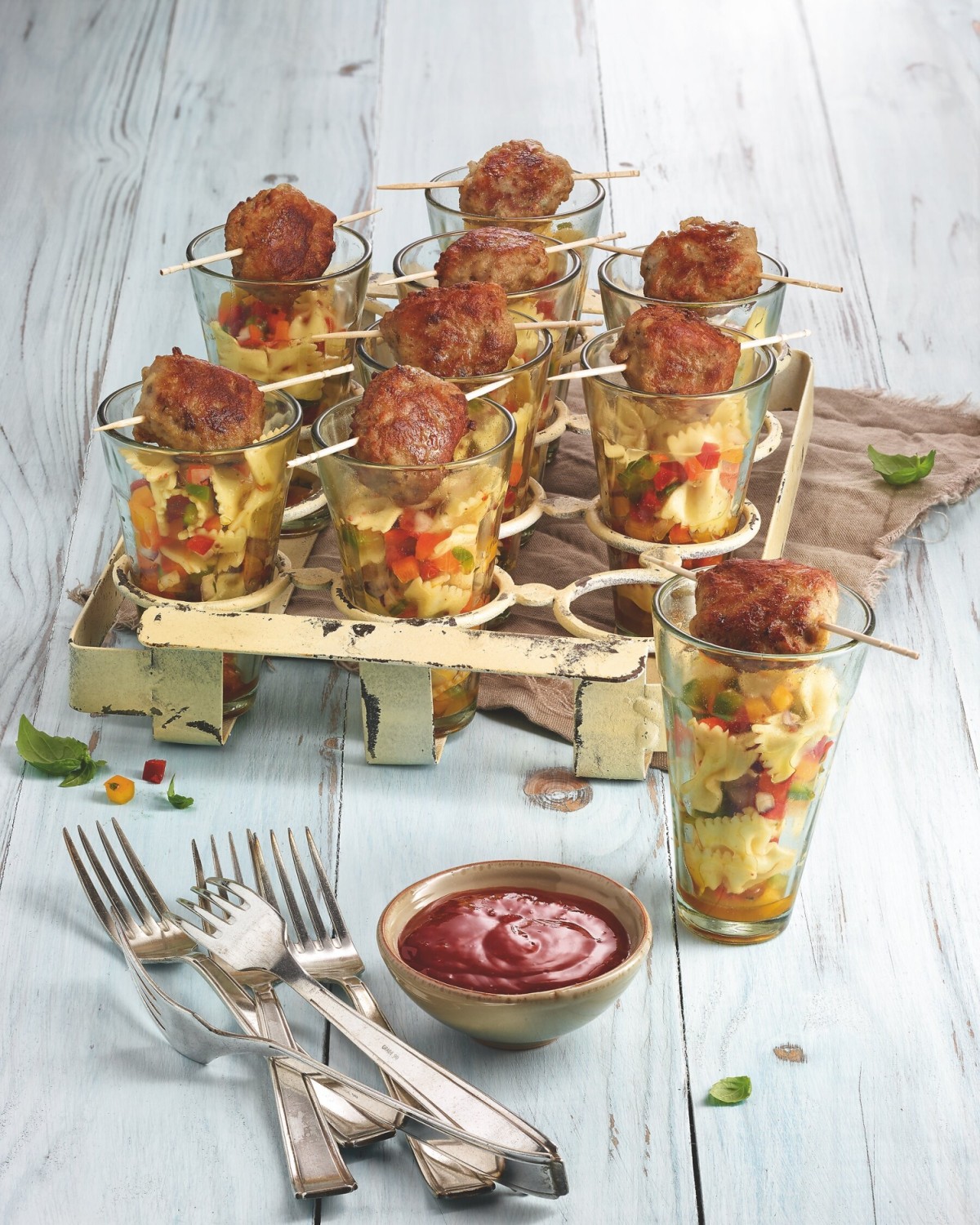 ranch-master-partyfrikadelle_rezept_nudelsalat_72dpi