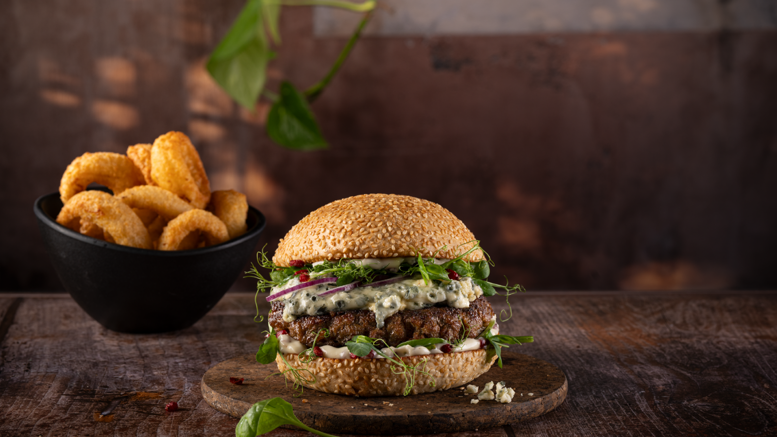 e3_storytelling_folder_final_72dpi