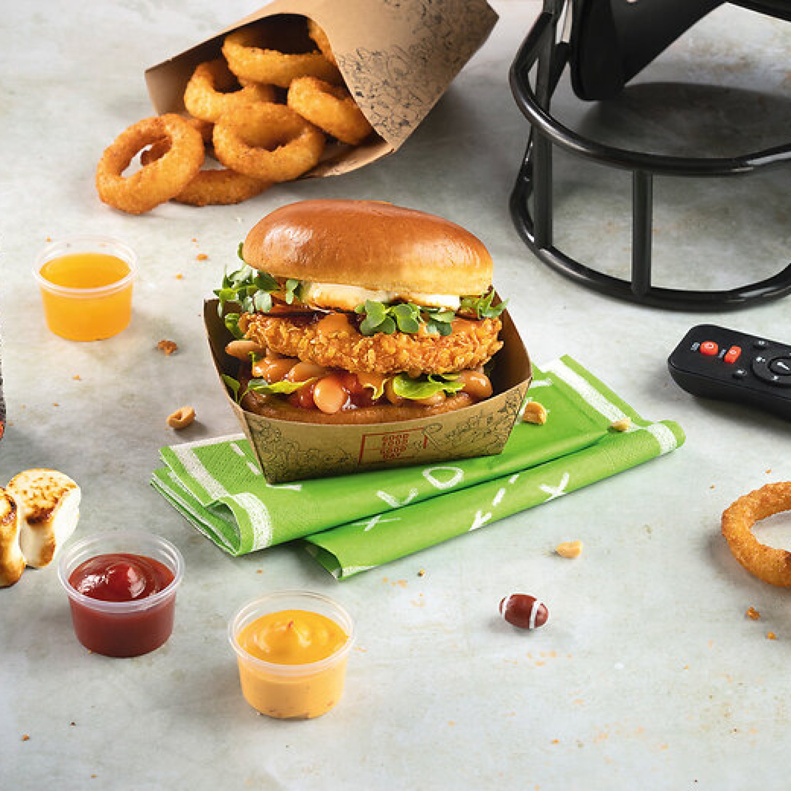 e3_greenheroes_crunchychiknburger_football-motiv_72dpi_rezept_1