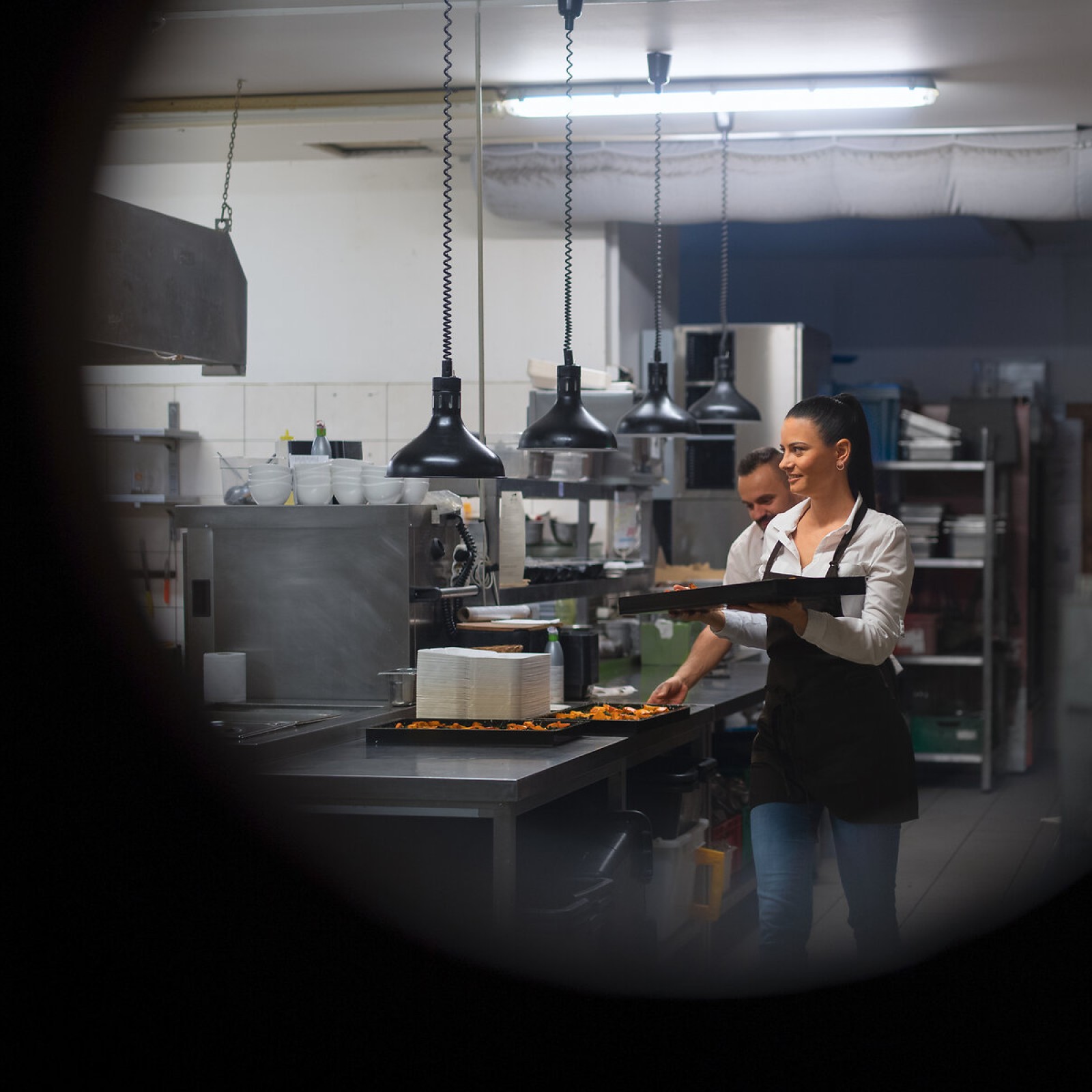 blick-in-kueche-stockbild